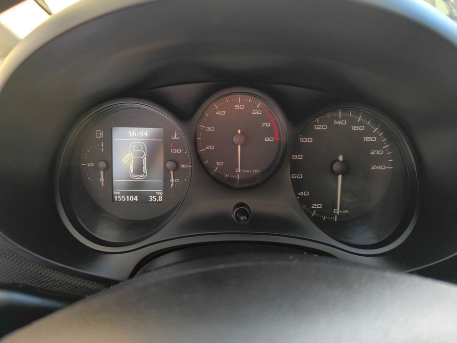 Seat Leon II Lift Model 2010 1.6 Mpi 102 km Klima Alu z Niemiec