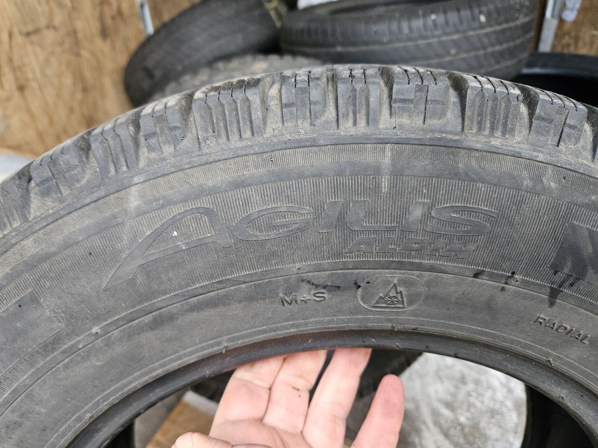 Opony Zimowe Michelin Agilis 215.70.15C