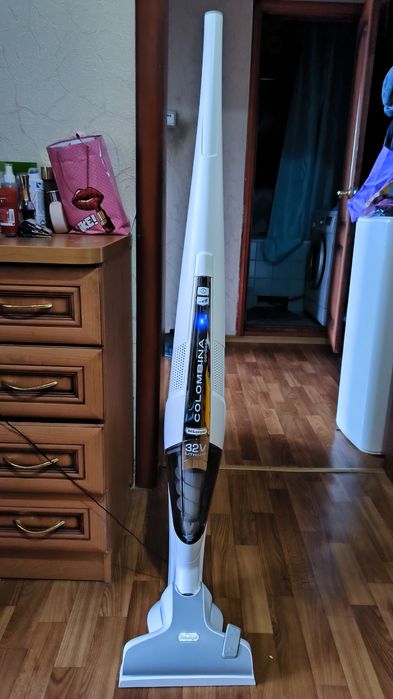 Ручний акумуляторний пилесос, швабра Delonghi Colombiina XLR32LMD