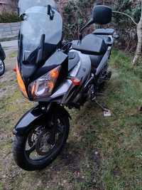 Motocykl Suzuki V-STROM