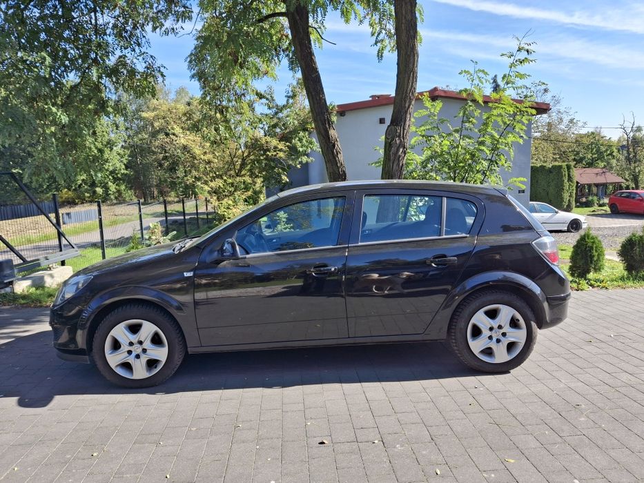 Opel Astra H 2011