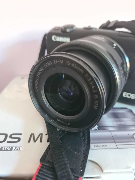Canon EOS M100 com caixa e acessórios originais