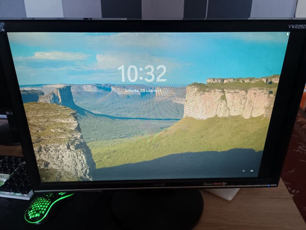Monitor Asus VW225D LCD 22 całe