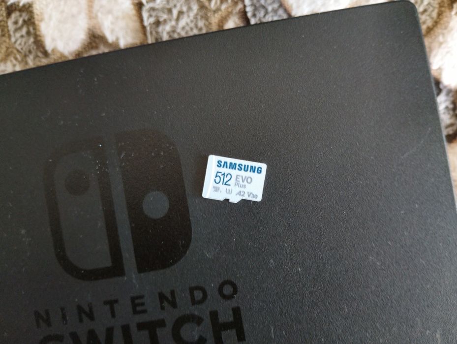 Nintendo Switch + додаткові Joycon + SD card 512 GB + 2 захисних скла