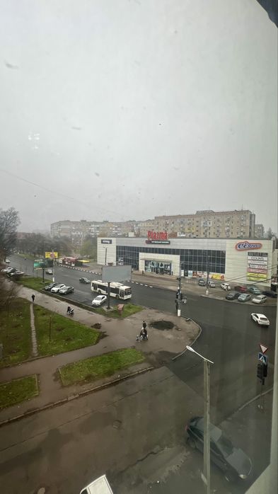 Здається 2 кім квартира на Типографіі