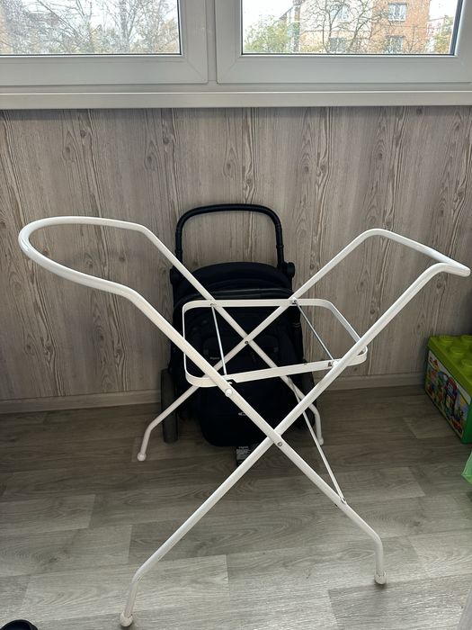 Підставка під дитячу ванночку