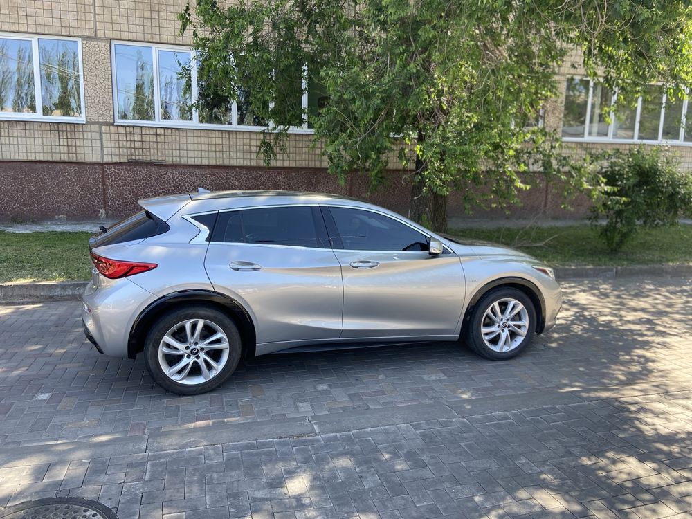 Infiniti qx30 2017