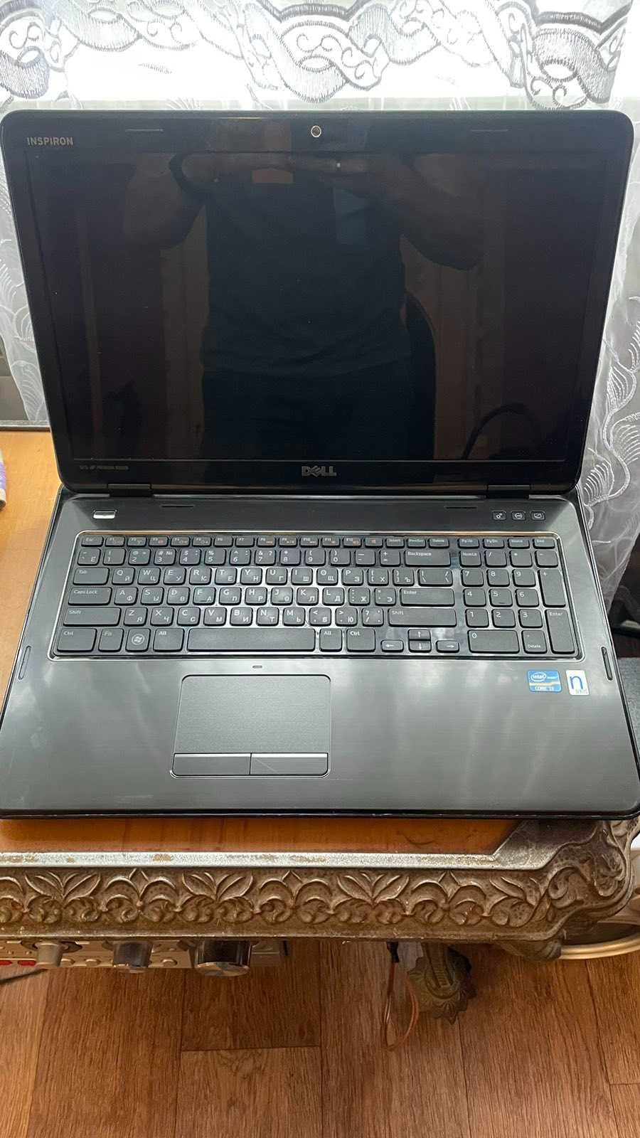 Ноутбук DELL N7110