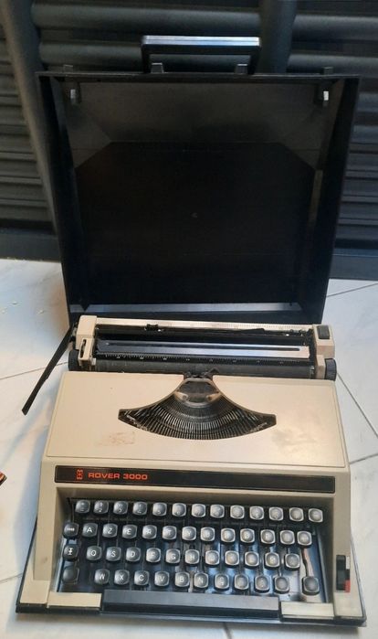 Máquina Escrever Rover 3000