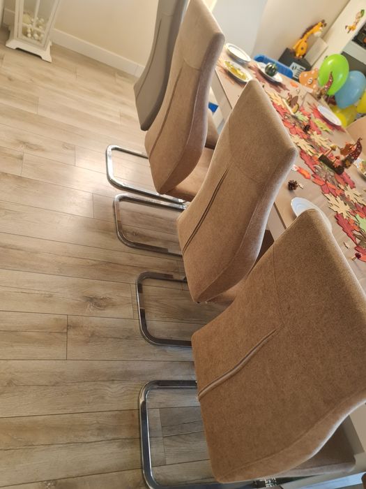 10 krzeseł stołowych