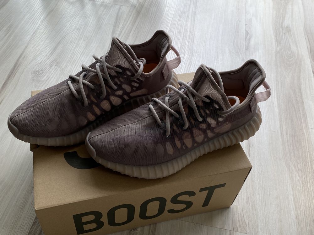 Yeezy Boost 350 V2 Mono Mist 44