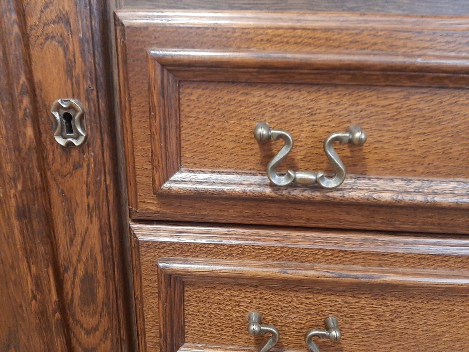 Komoda kolonialna drewniana – solidna, pojemna, stan dobry