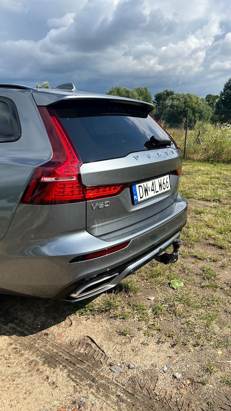 Volvo V60 Volvo V60 B5 AWD R-Design (F-VAT 23%)
