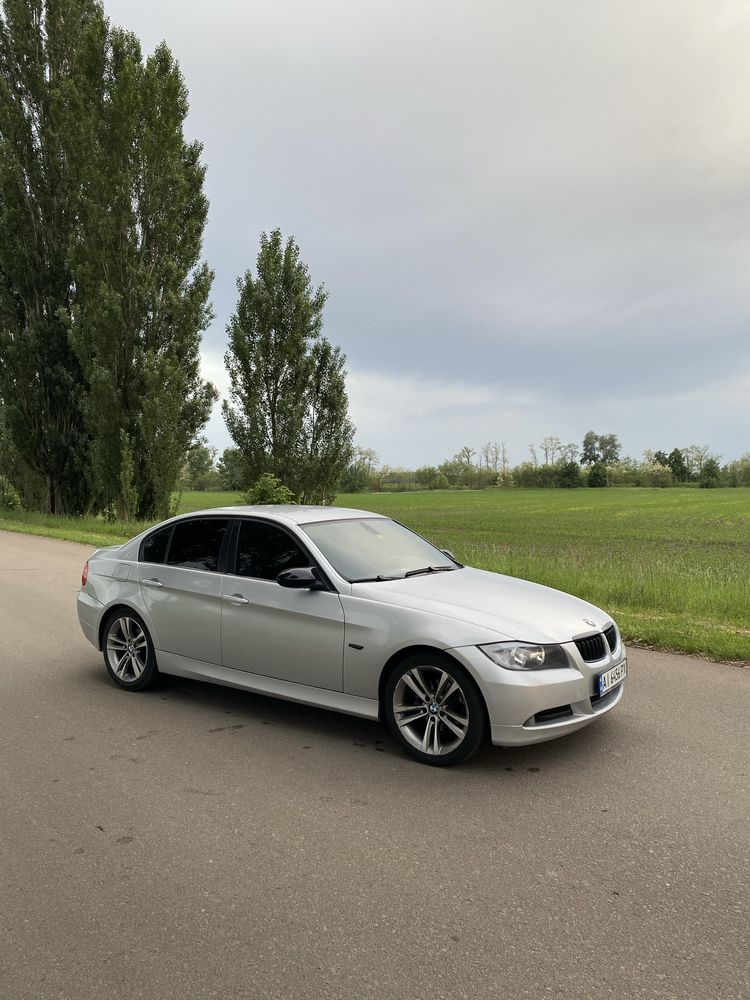 BMW E90 2006 р. 2.0 бензин