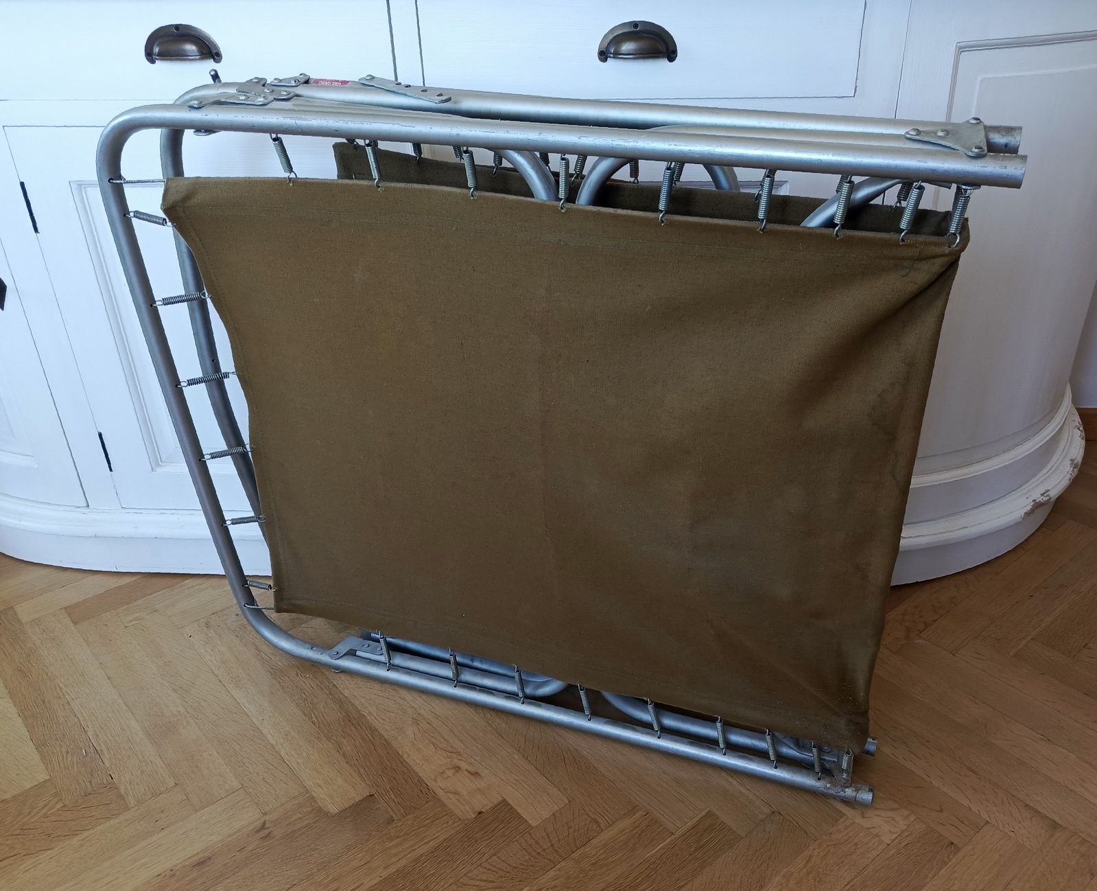 Łóżko polowe składane