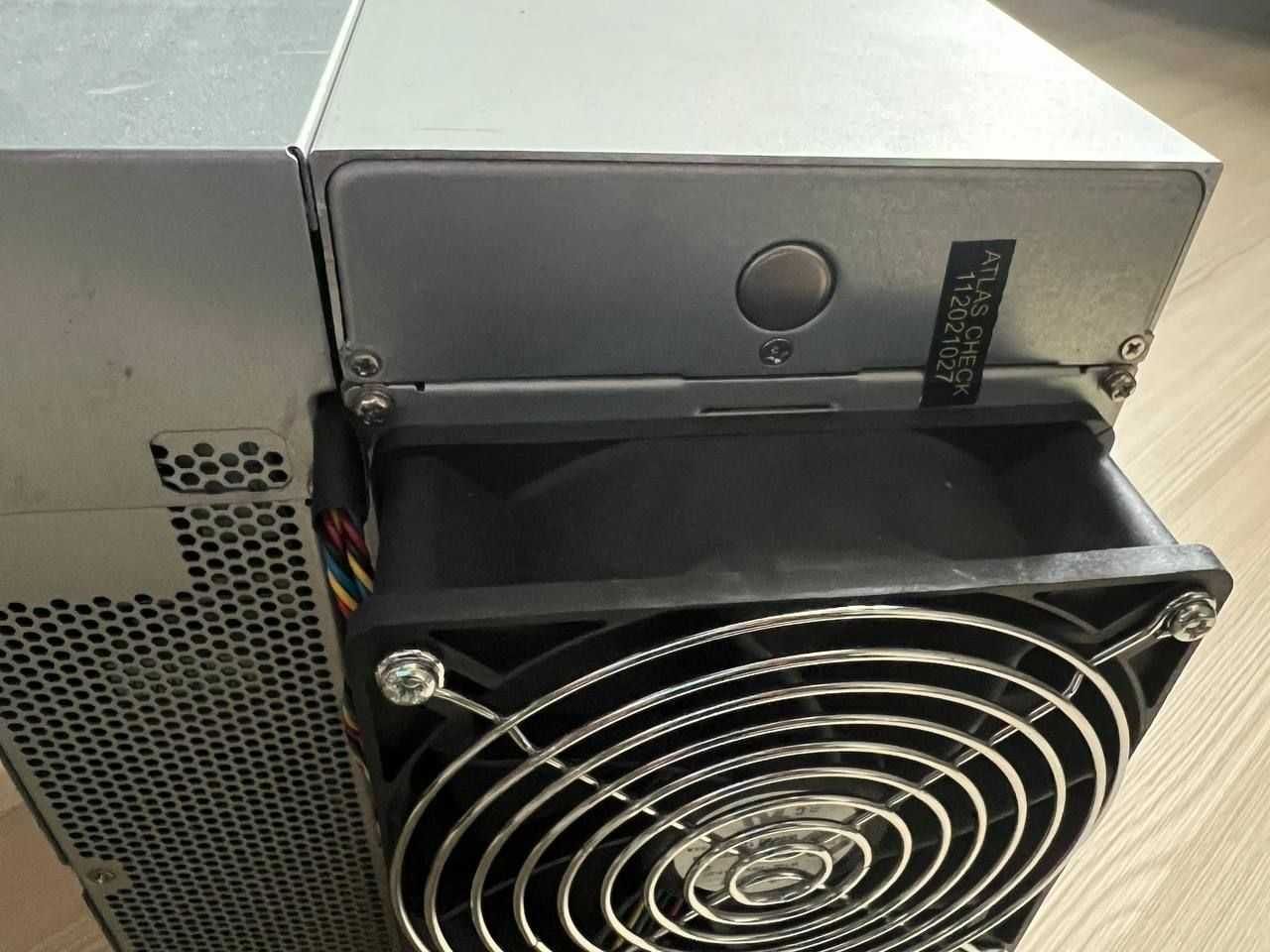 ASIC Bitmain Antminer S19 95Th/s.