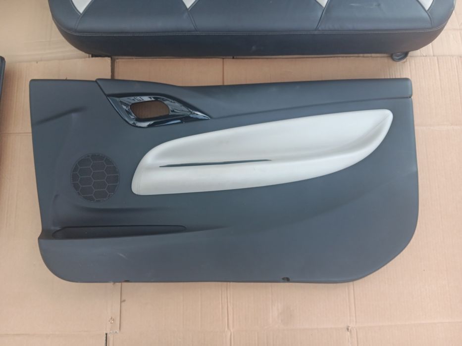 Citroen DS3 fotel fotele kanapa boczki skóra skórzane podłokietnik EU