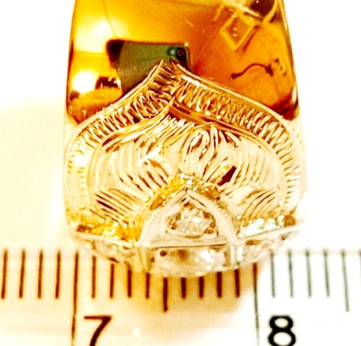 Золотое кольцо с бриллиантами. ЧАЛМА