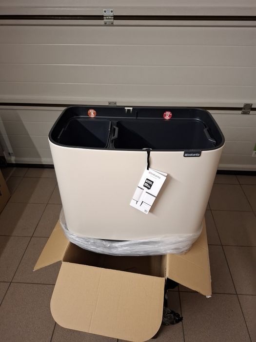 Kosz brabantia 31l bezowy