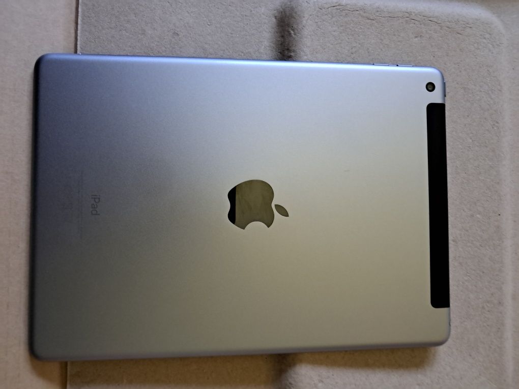 Ipad A1954 - jak nowy !