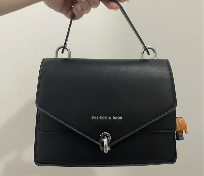 невеличка сумка.