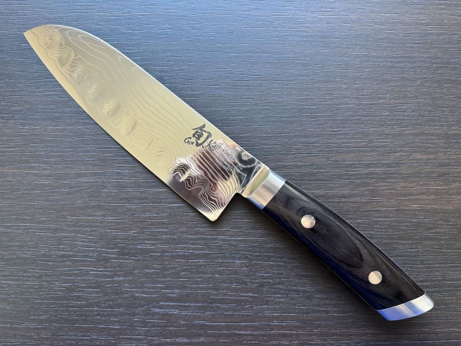 Японський професійний кухонний ніж сантоку Shun Kaji