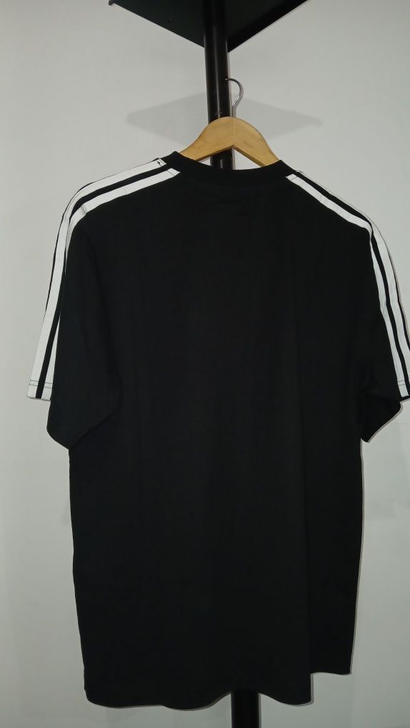 Balenciaga X Adidas Preta T-shirt