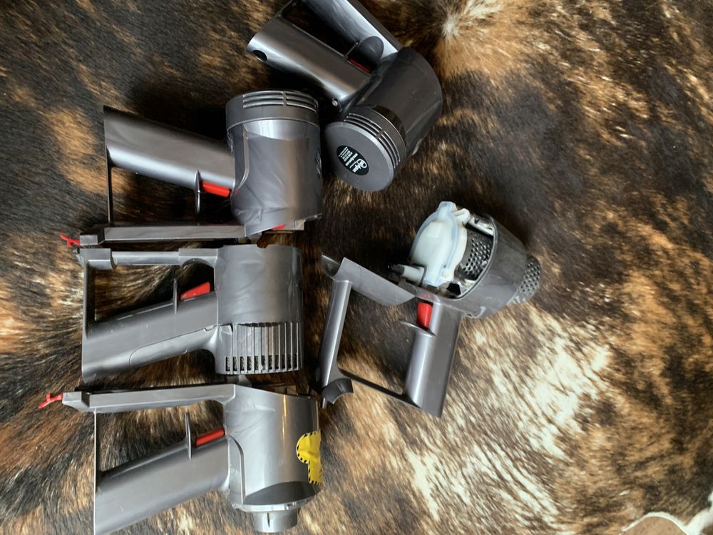 Пылесос аккумуляторный Dyson V6,V7,V8,V10