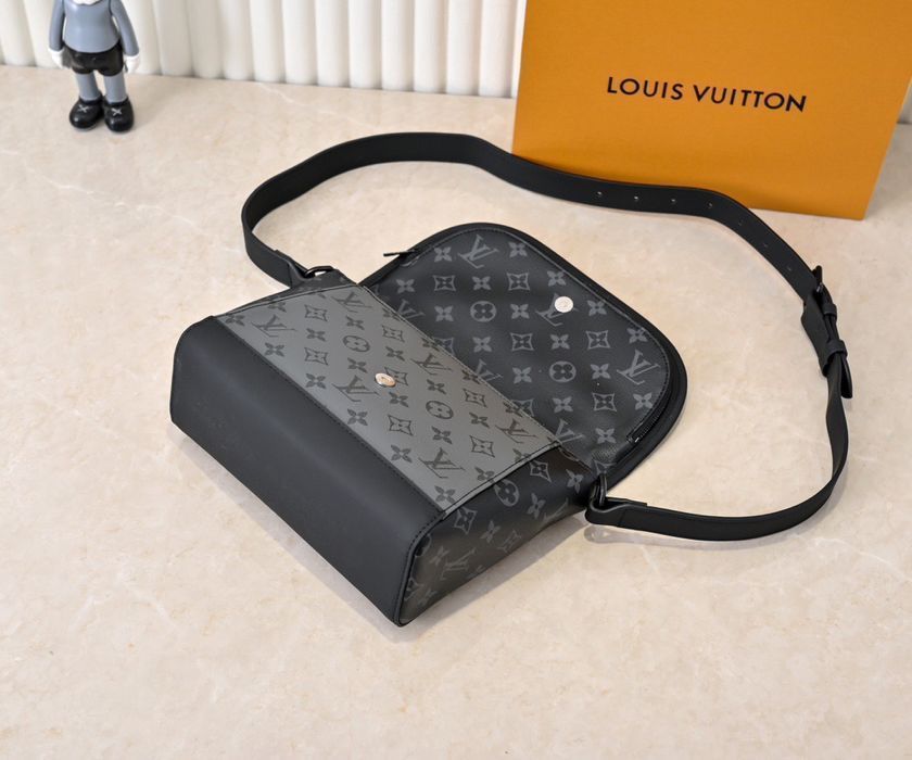 Louis Vuitton Pulse сумка мужская кожаная через плечо monogram