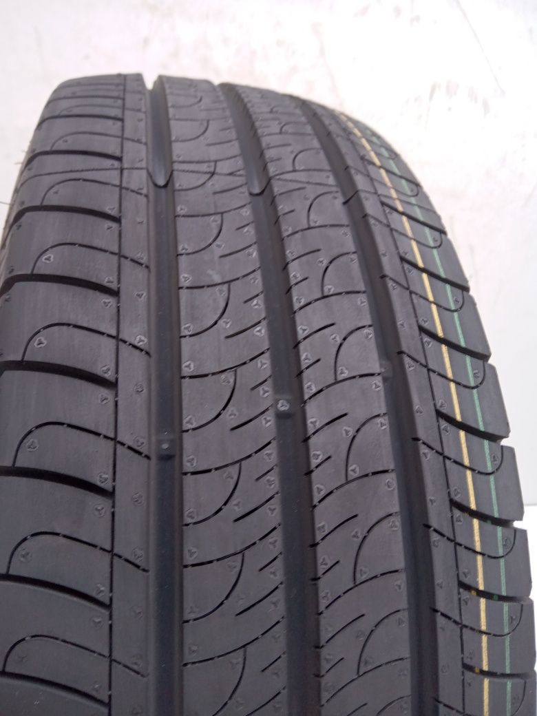 Opona letnia 215/65R16c Goodyear Eficint Grup Całego Nowa Demo