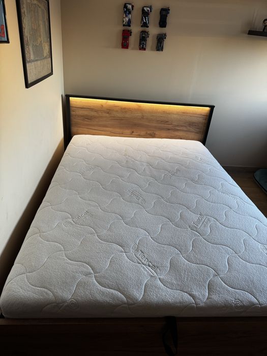 Łóżko MALI z pojemnikiem i oświetleniem LED 140x200cm