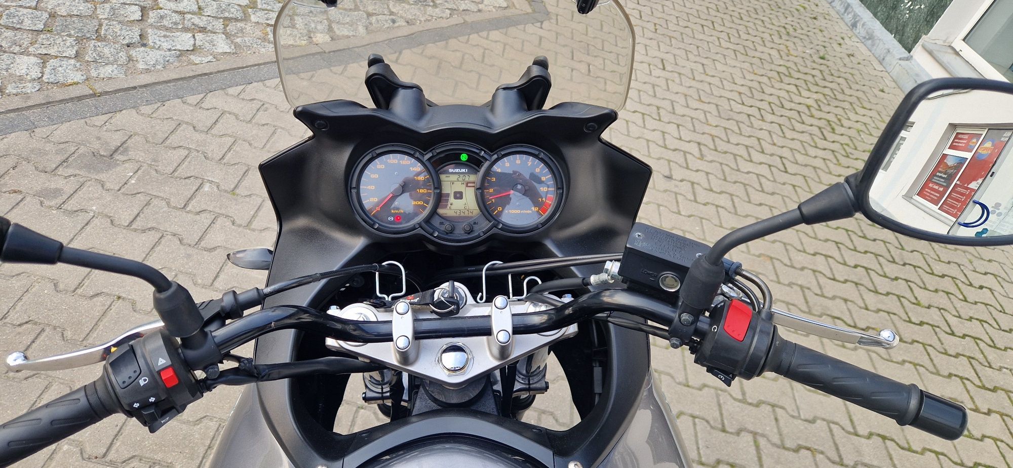 Suzuki DL 650 V Strom rok 2006 przeb.43 tys km