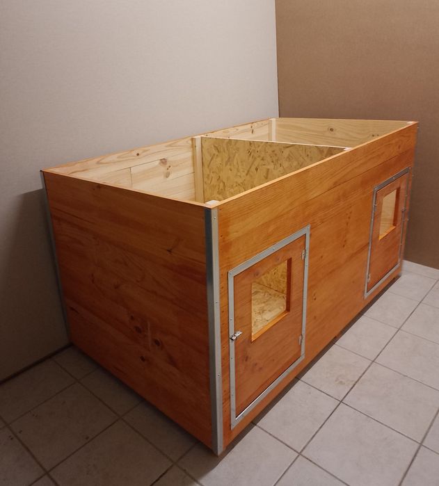 Casota dupla para cães