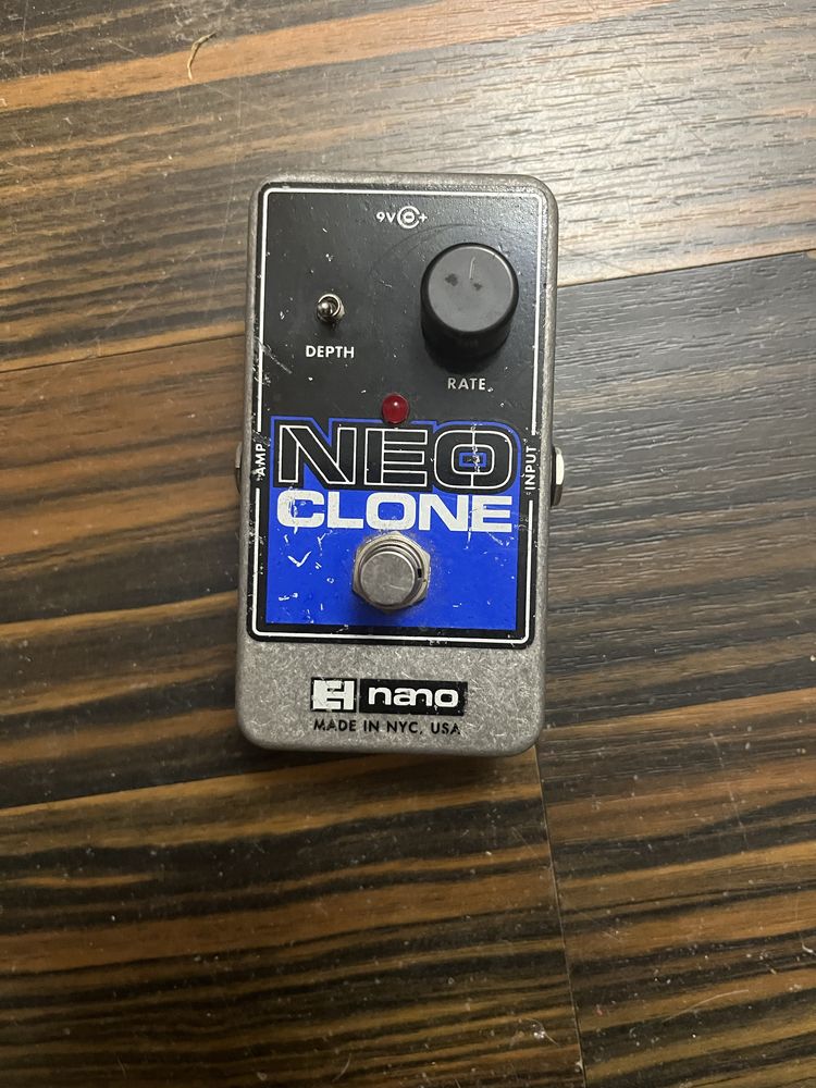 Pedal Chorus Electro Harmonix Neo Clone