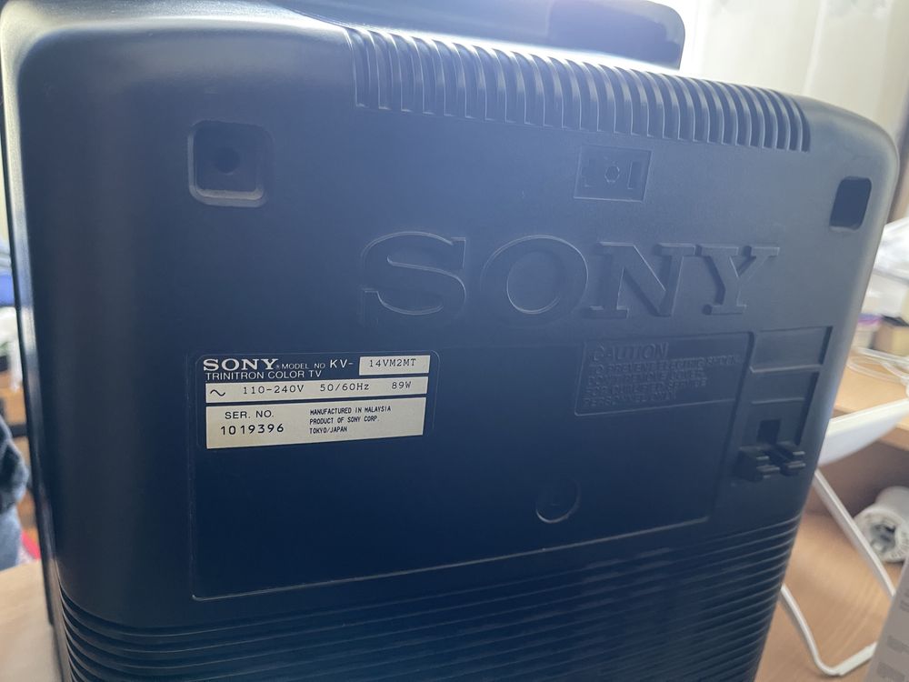 Sony Trinitron відео двійка-( виробник Japan)