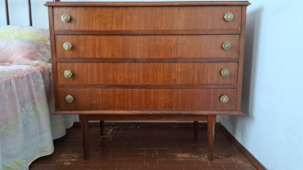Comoda vintage- anos 70