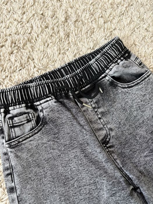 Джинсові штани , моми для дівчинки