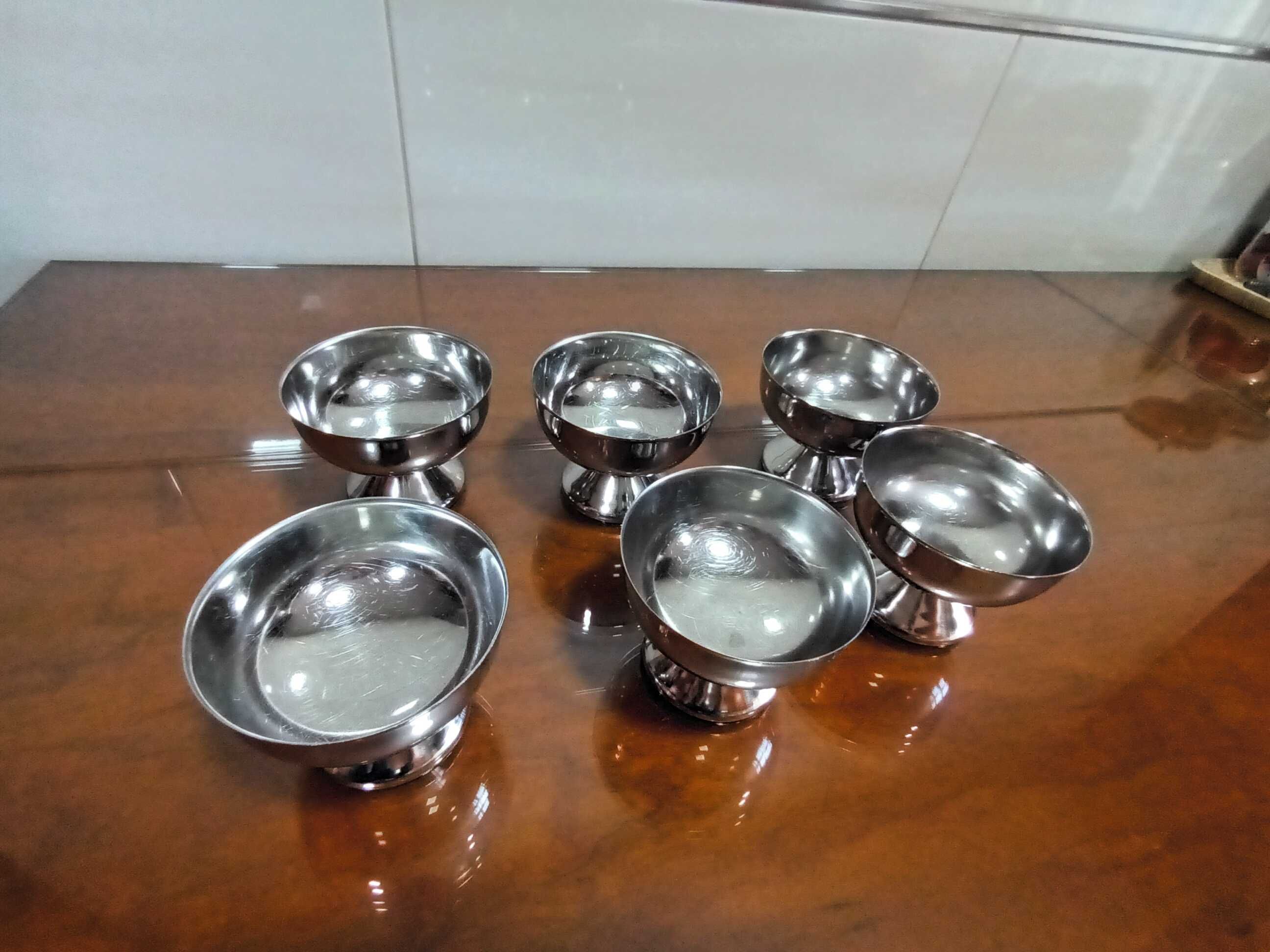 Taças sobremesa inox com tabuleiro