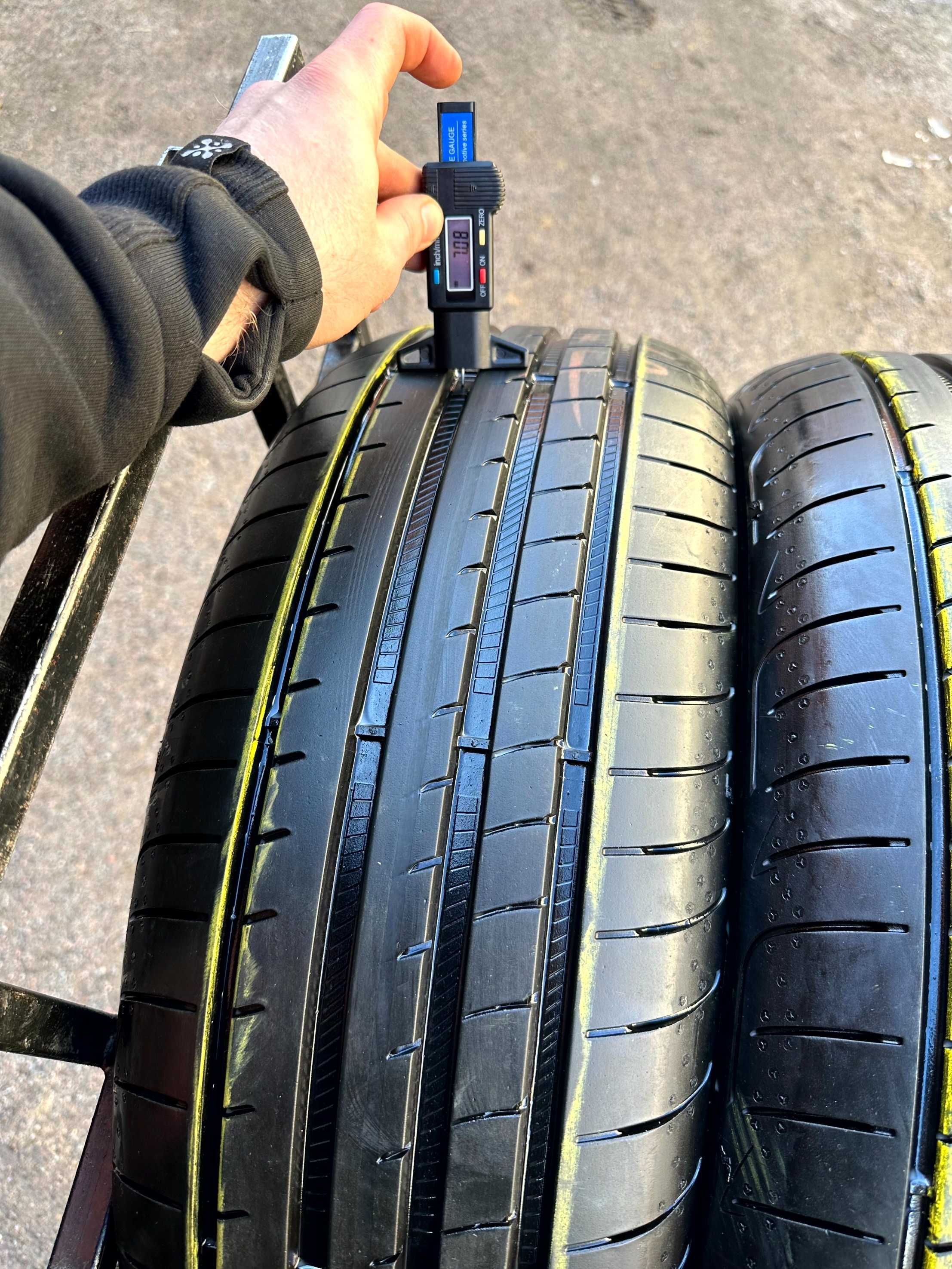 Шины БУ 225 45 R 19 Goodyear Asymmetric 3 Резина комплект