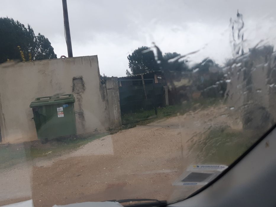 Tenho 2 lotes terrenos venda