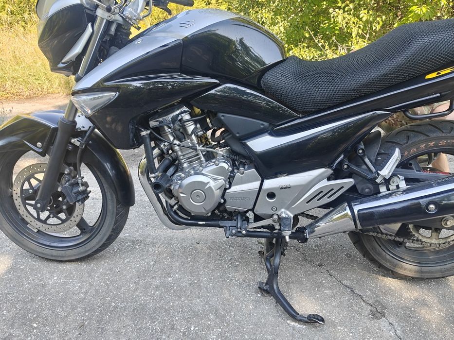 Suzuki GSR 250 інжектор