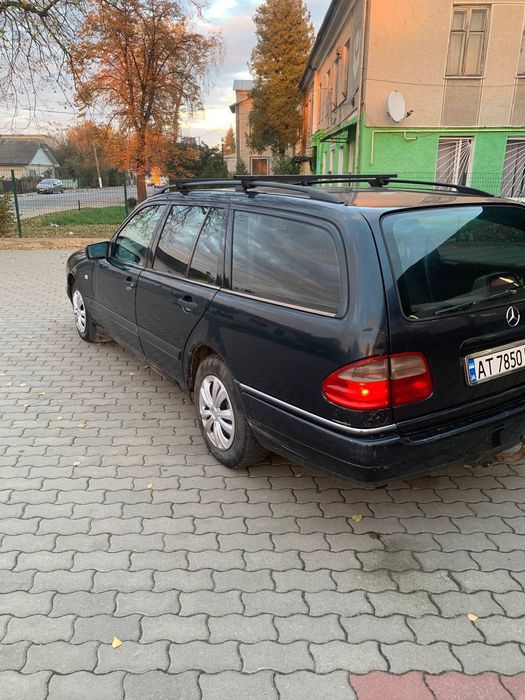 Мерс 210 універсал