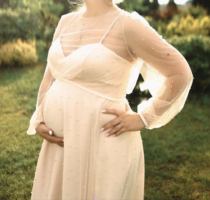 Весільна сукня з перлинками