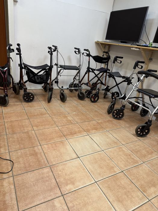 Ролатор ходунки з сидінням і кошиком,є багато в наявності !