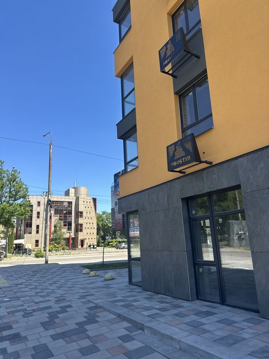 Оренда нежитлового приміщення в новобудові в центрі міста