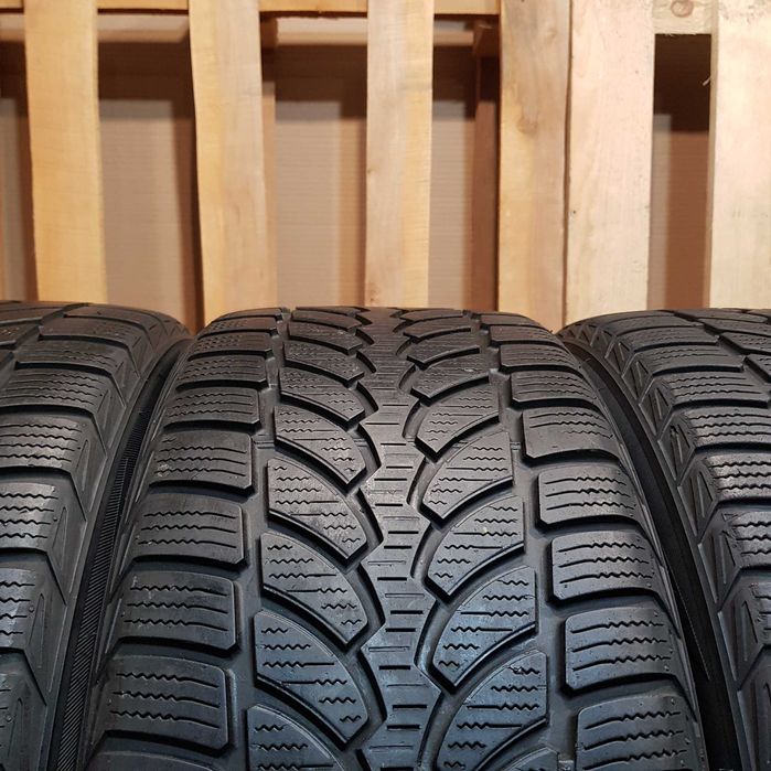 Bridgestone Blizzak LM-32 225/50/17 Шини Зимові (4шт) з Європи б/в Р17