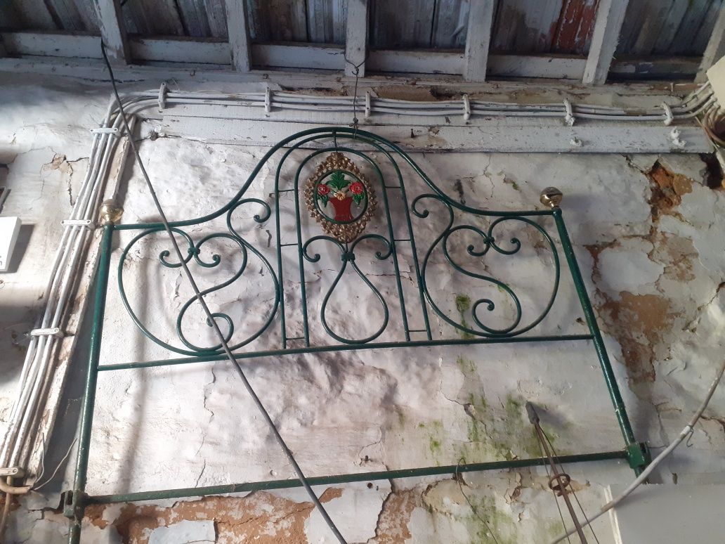 Antiguidades e velharias