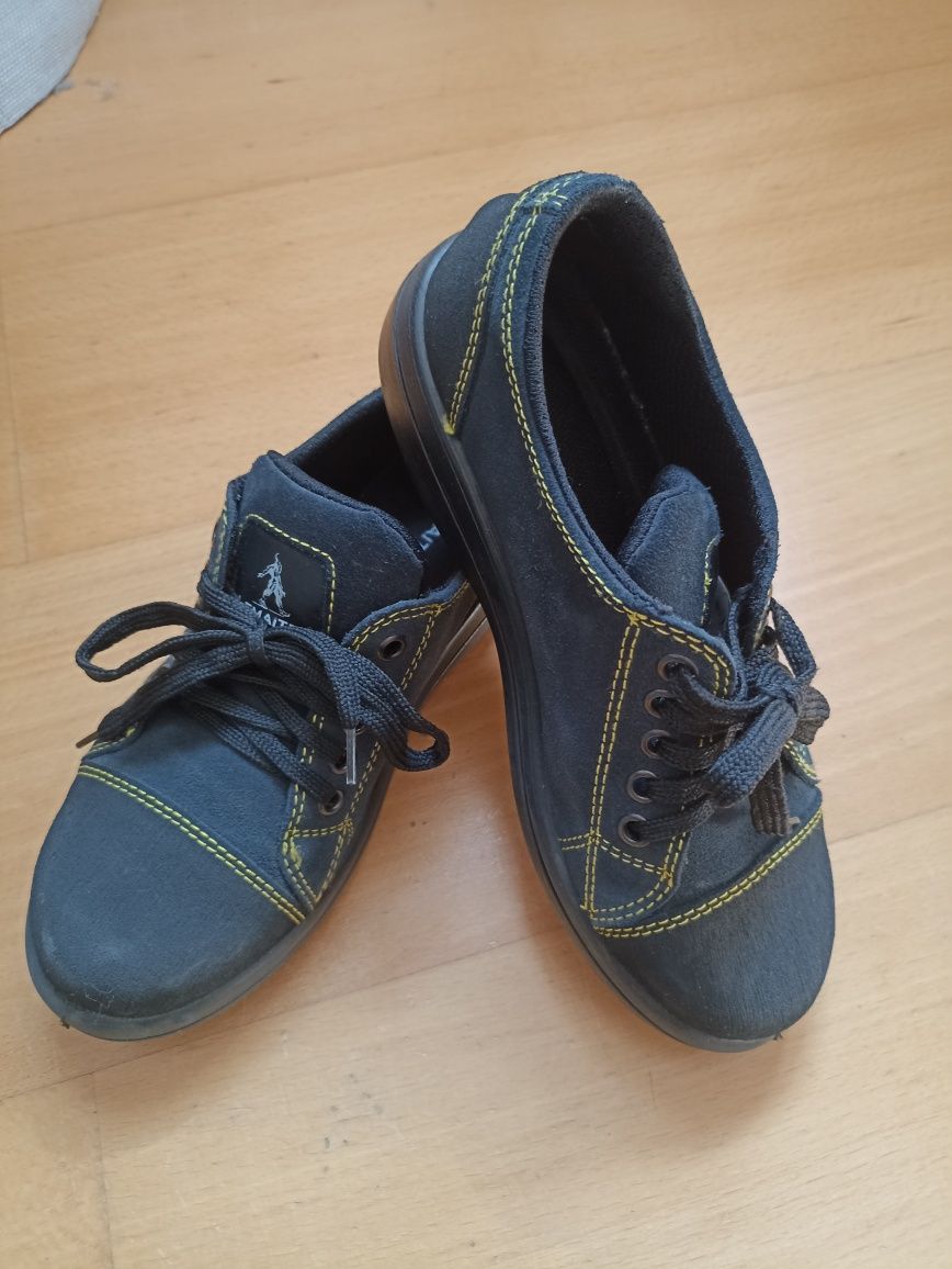 Buty robocze bezpieczne 37