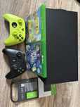 Xbox series X + 2 pady