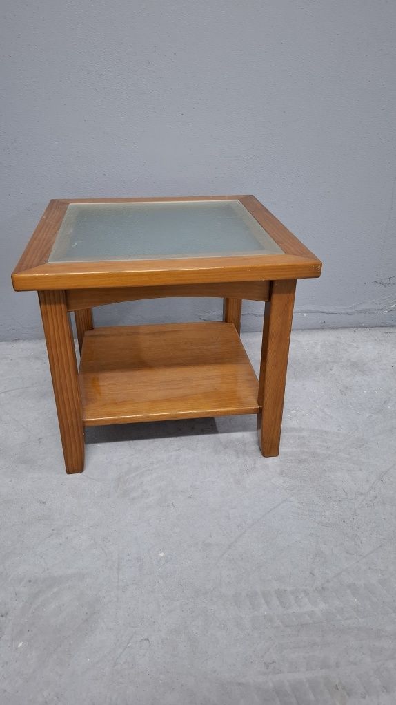 Mesa de apoio em madeira
